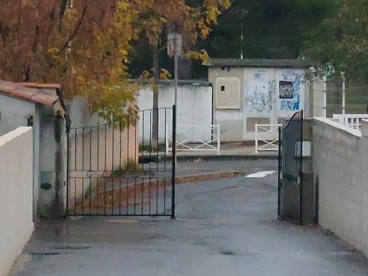 La Maison De Dannie Gardanne Aparthotel